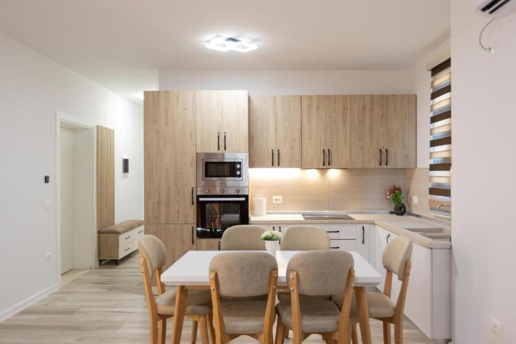 Zani'S Villa Vlorë Habitación foto