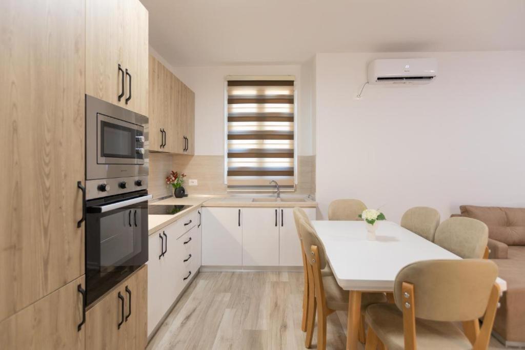 Zani'S Villa Vlorë Habitación foto